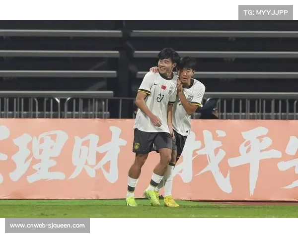 国足赴迪拜拉练半个月踢三场热身赛，对手含东欧北欧劲旅